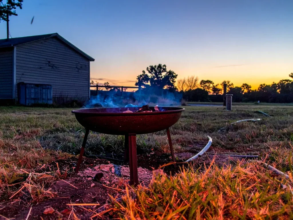 louisiana firepit on dry grass